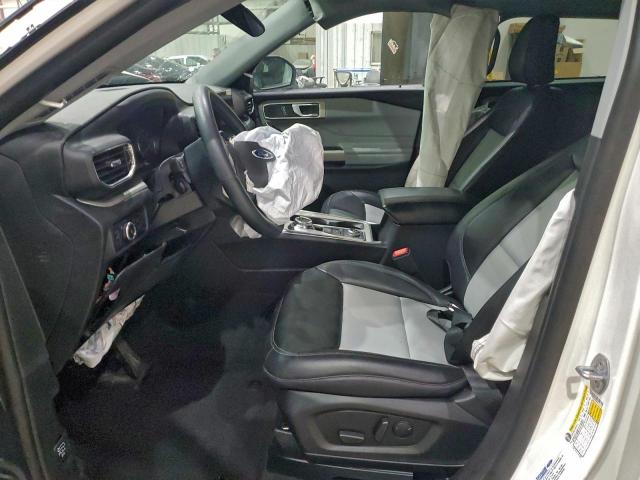 Ford Explorer Xlt Image 13