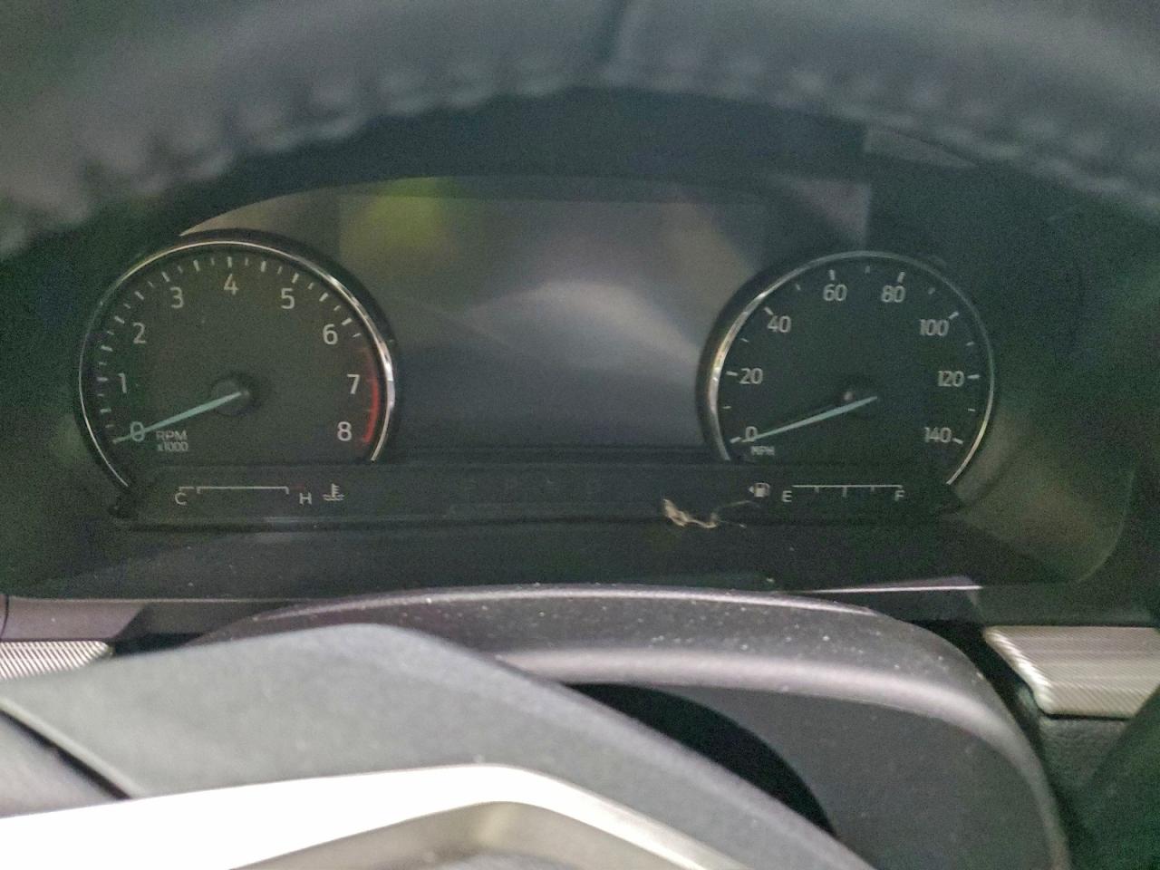 Ford Explorer Xlt Image 6