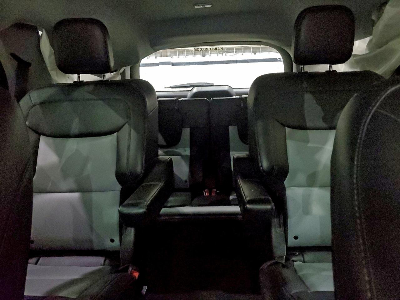 Ford Explorer Xlt Image 12