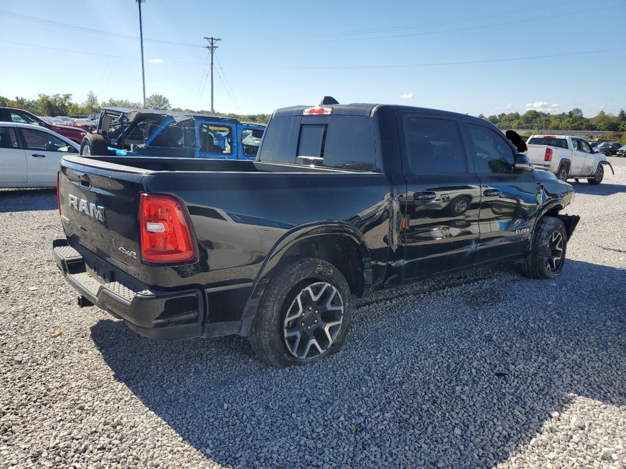 Ram 1500 Laramie Image 4