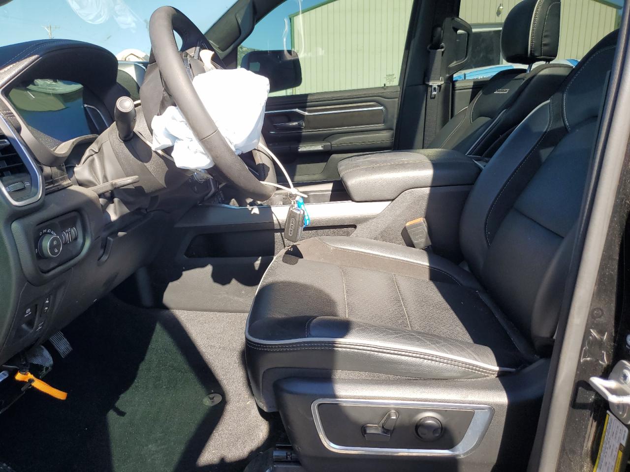 Ram 1500 Laramie Image 11