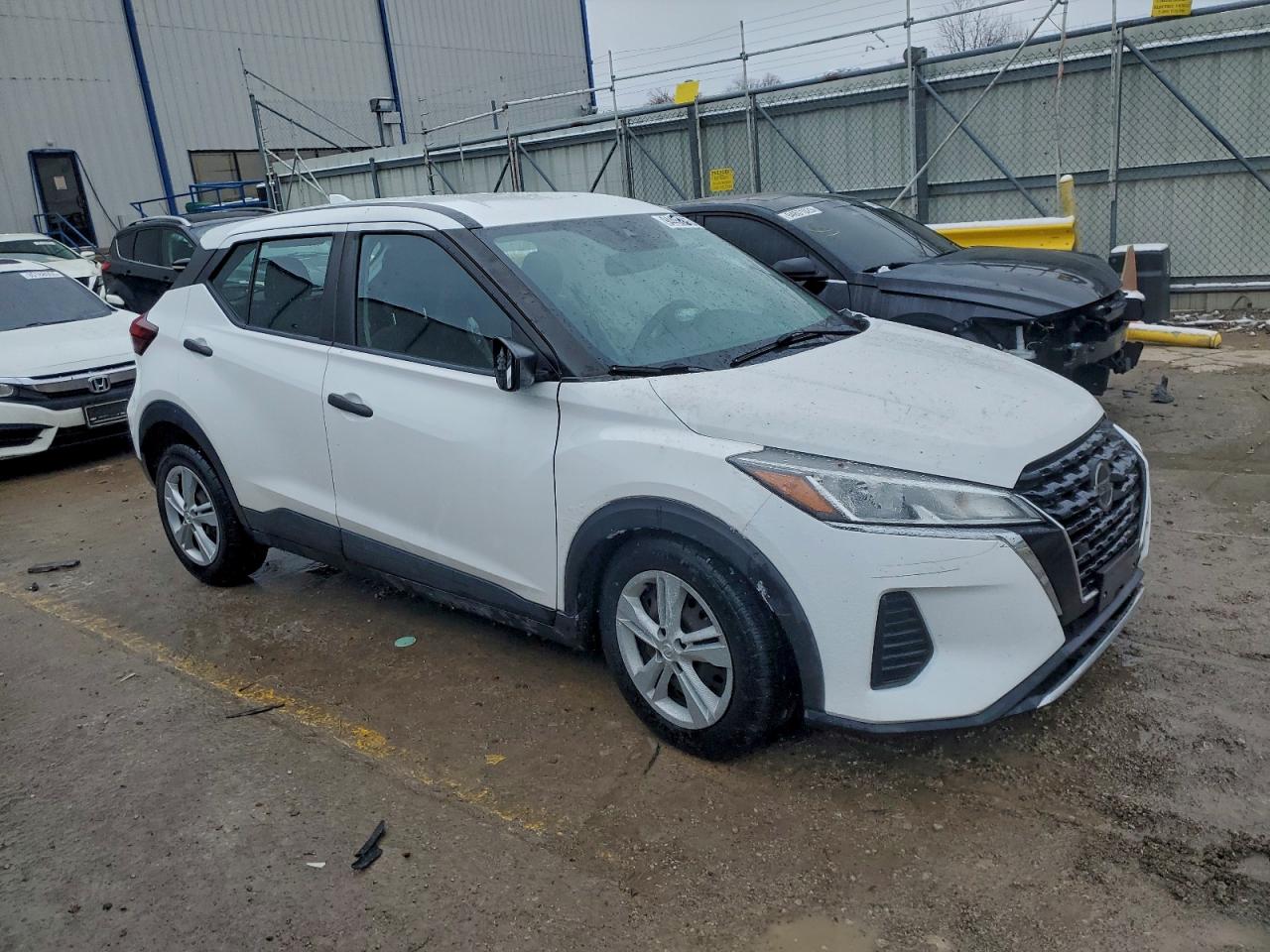 Nissan Kicks S Image 7