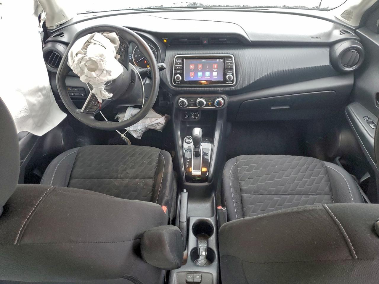 Nissan Kicks S Image 13