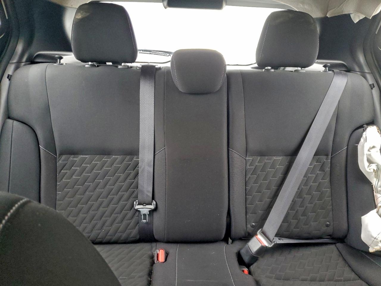 Nissan Kicks S Image 6