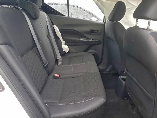 Nissan Kicks S Image 10