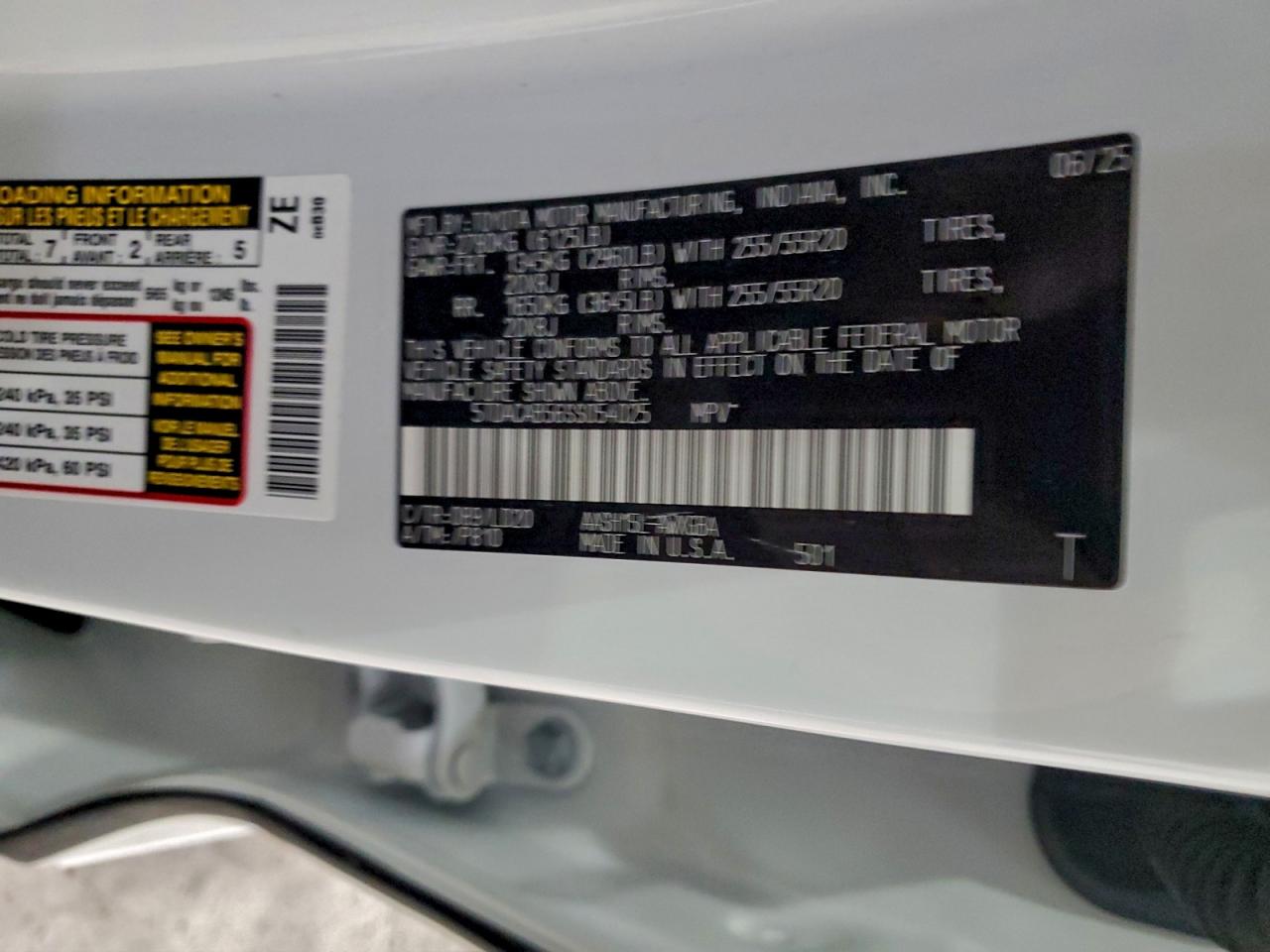 Toyota Grand High Le Image 14