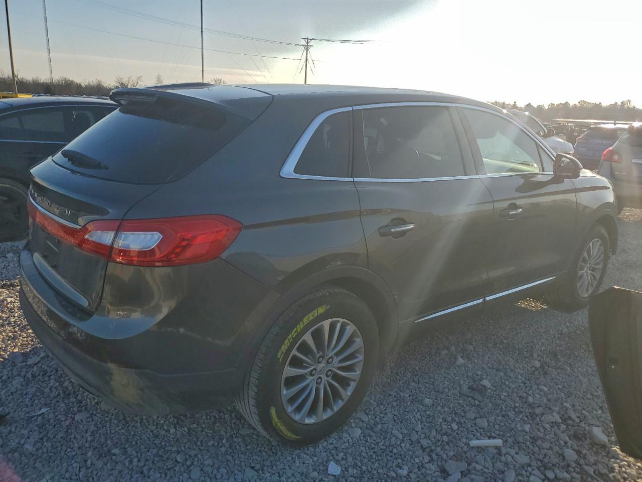 Lincoln MKX Select Image 2