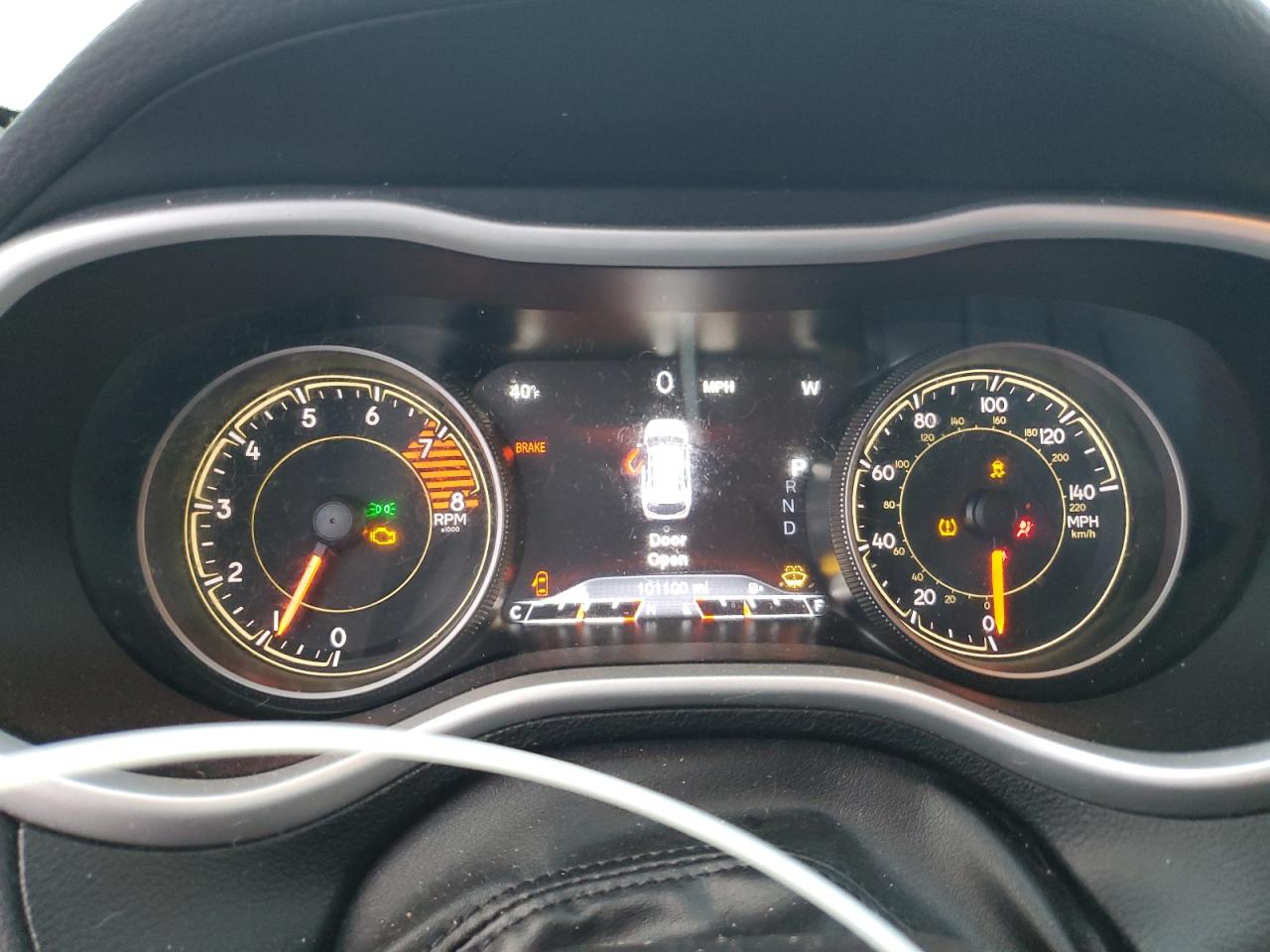 Jeep Cherokee Trailhawk Image 8