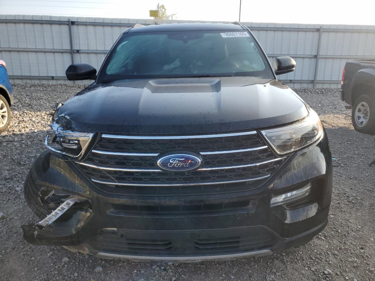 Ford Explorer Xlt Image 6