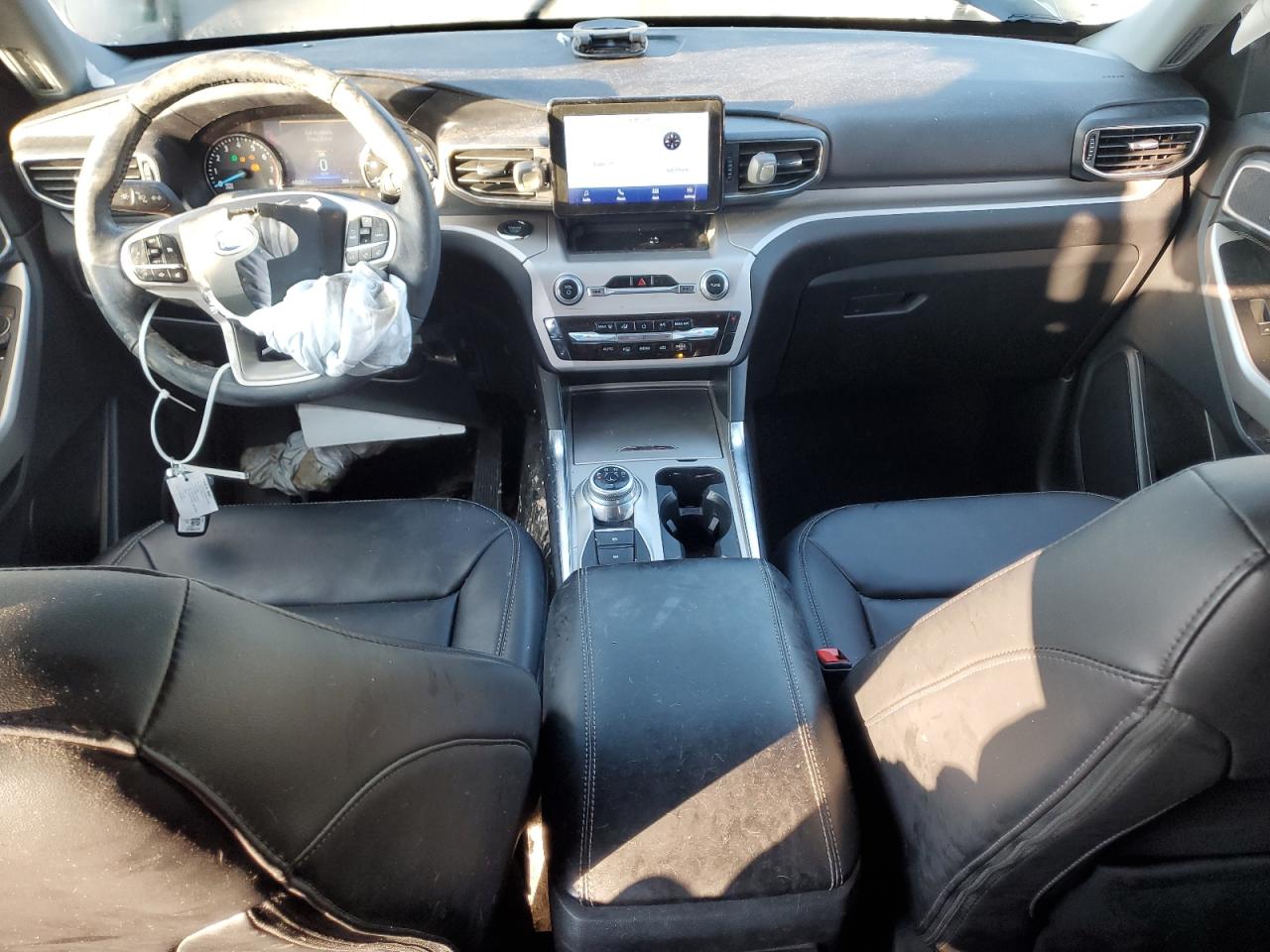 Ford Explorer Xlt Image 4