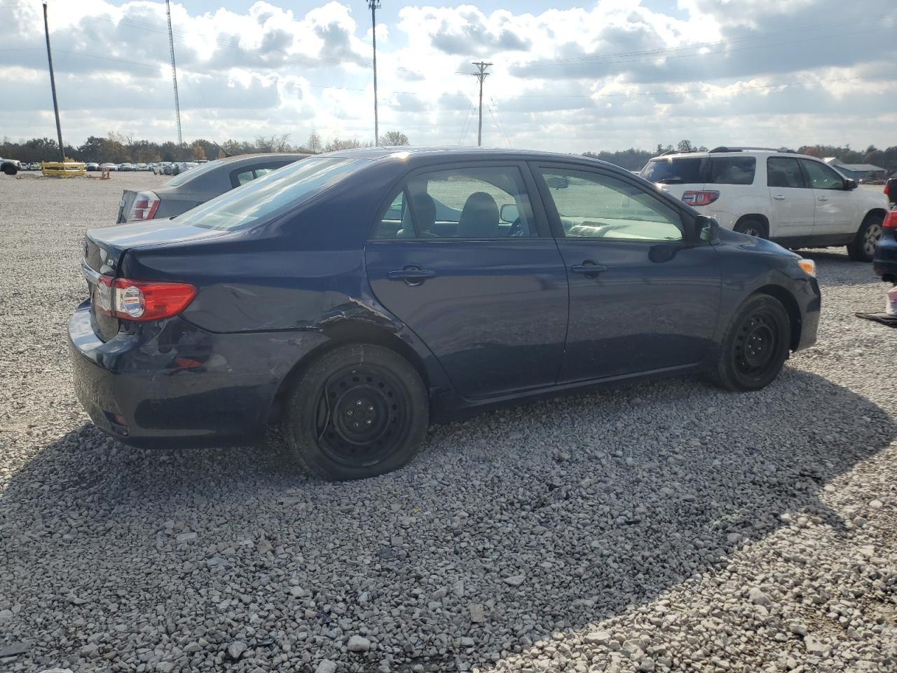 Toyota Corolla Base Image 4