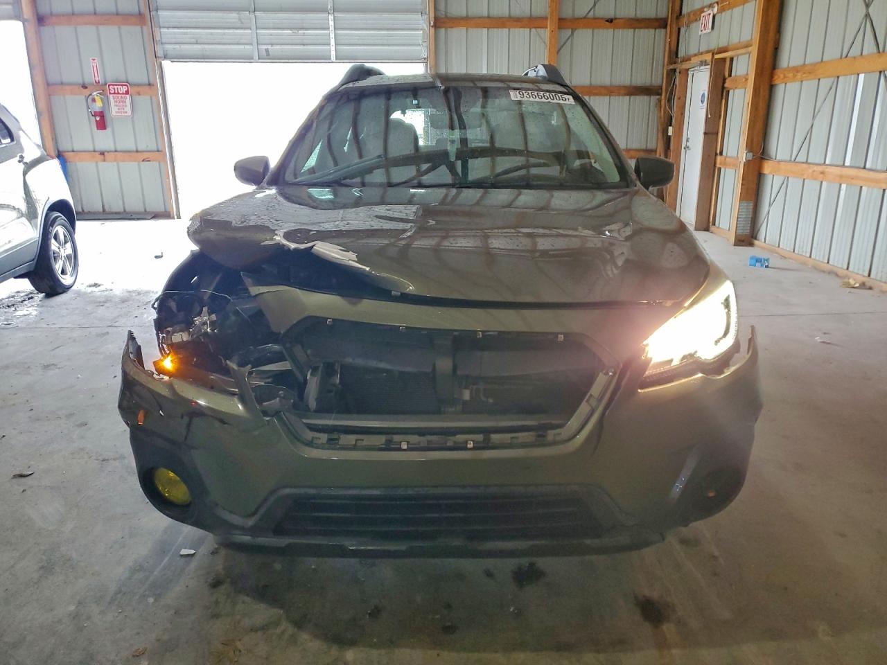 Subaru Outback 2.5i Premium Image 8