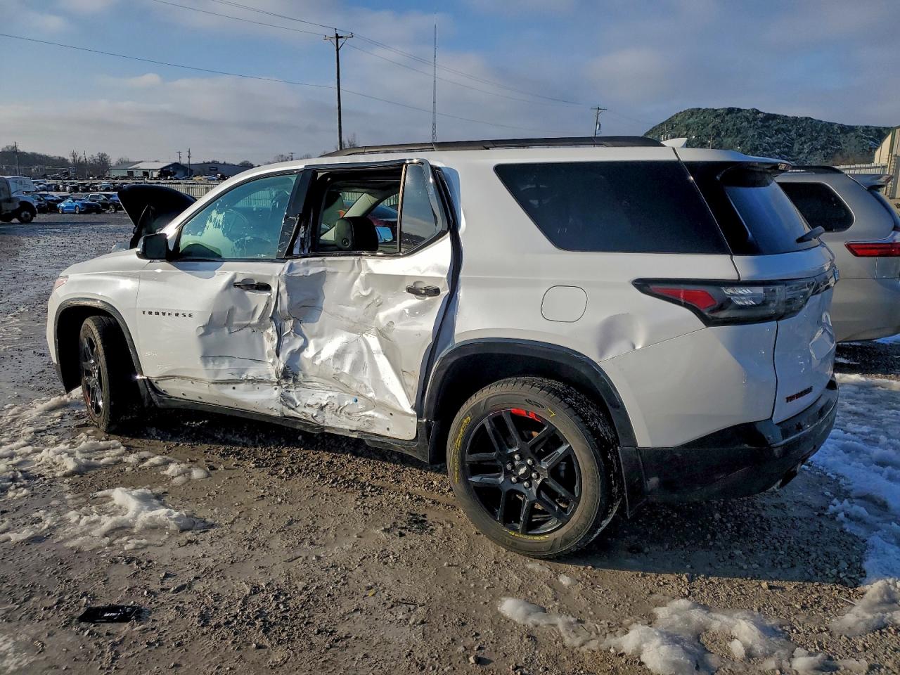 Chevrolet Traverse Premier Image 3