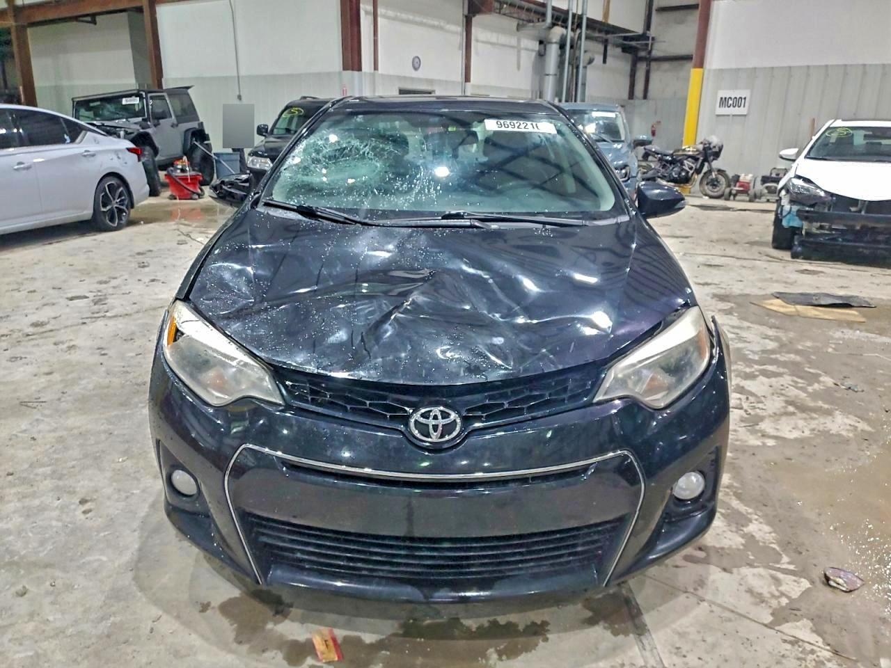 Toyota Corolla L Image 10