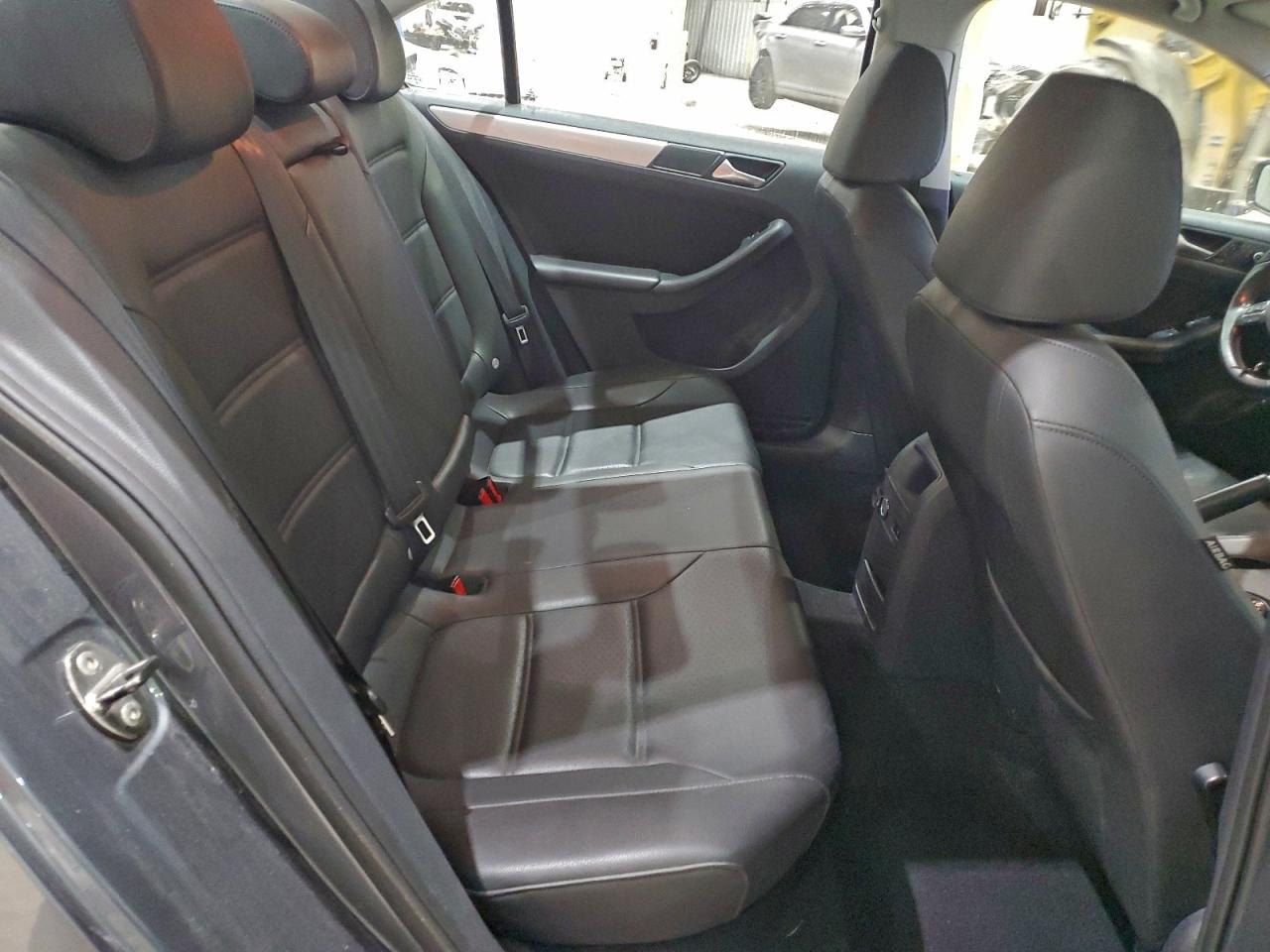 Volkswagen Jetta Se Image 10