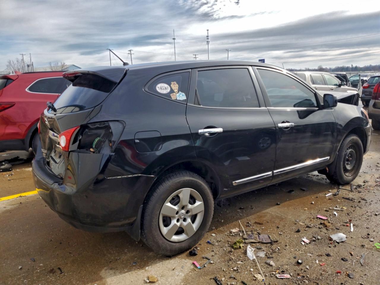 Nissan Rogue S Image 7