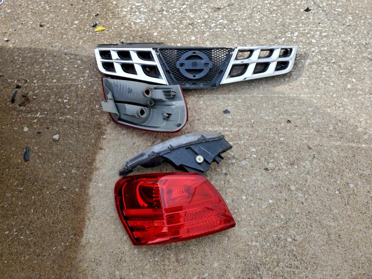 Nissan Rogue S Image 8