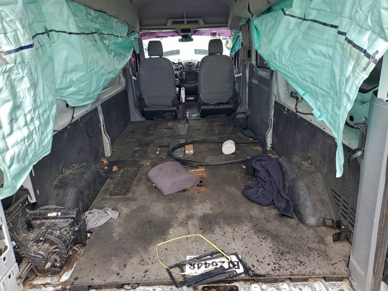 Ford Transit T-350 Image 2