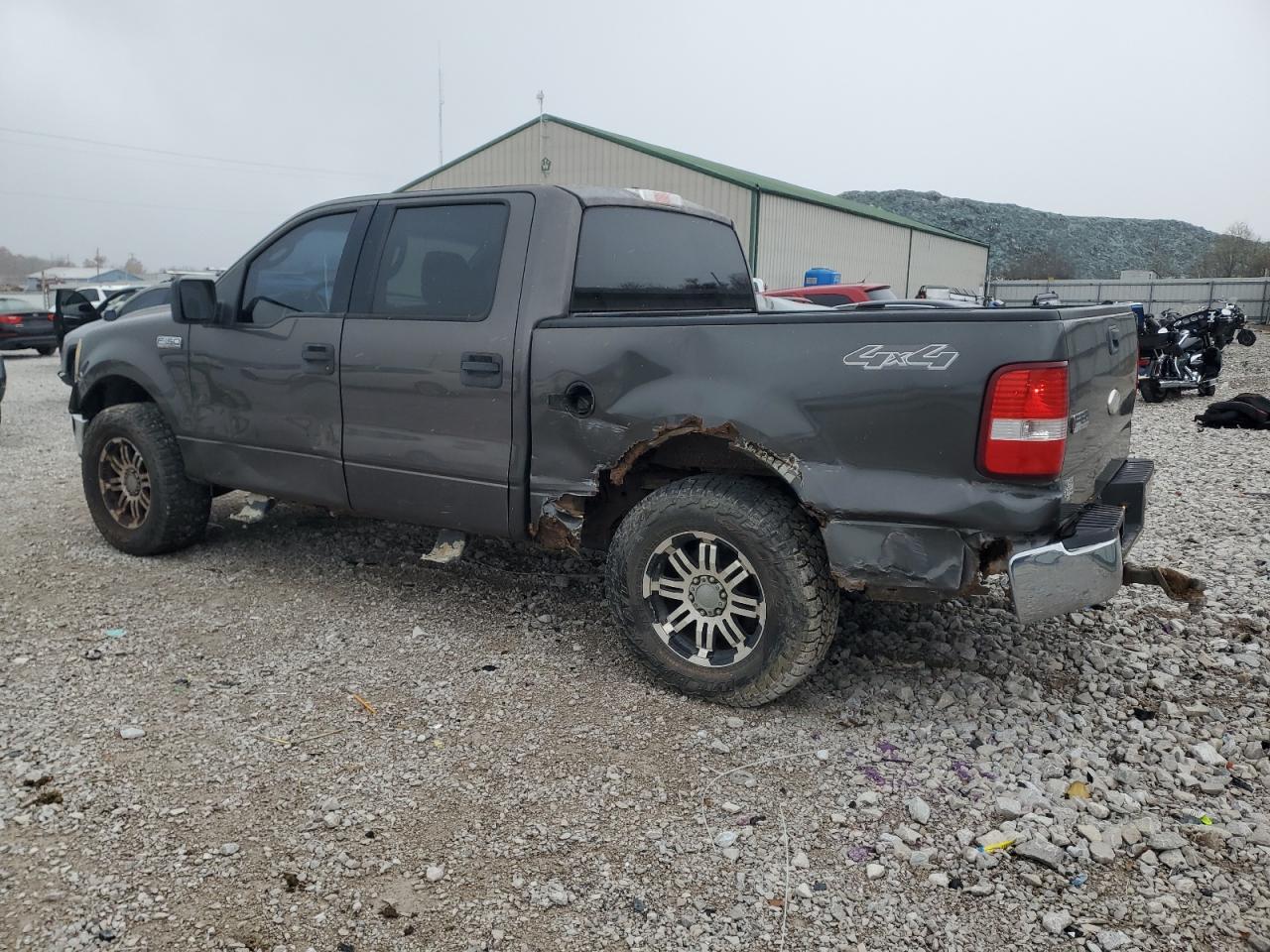 Ford F-150 Supercrew Image 3