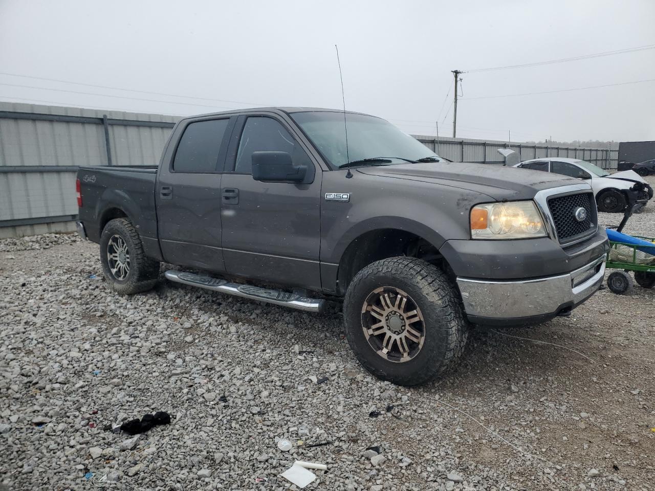 Ford F-150 Supercrew Image 12