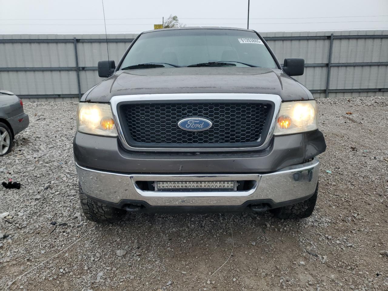 Ford F-150 Supercrew Image 5