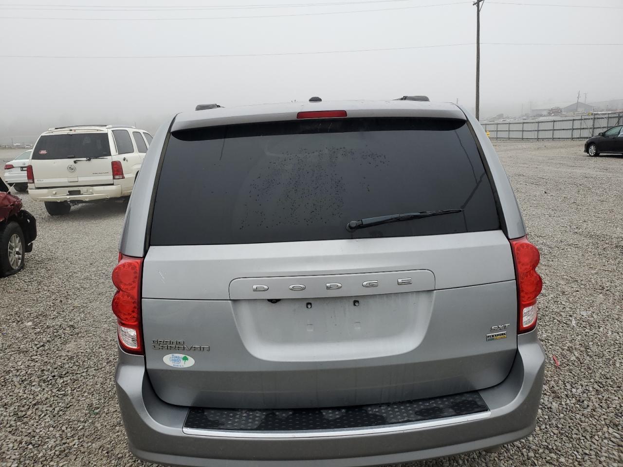 Dodge Caravan Sxt Image 8