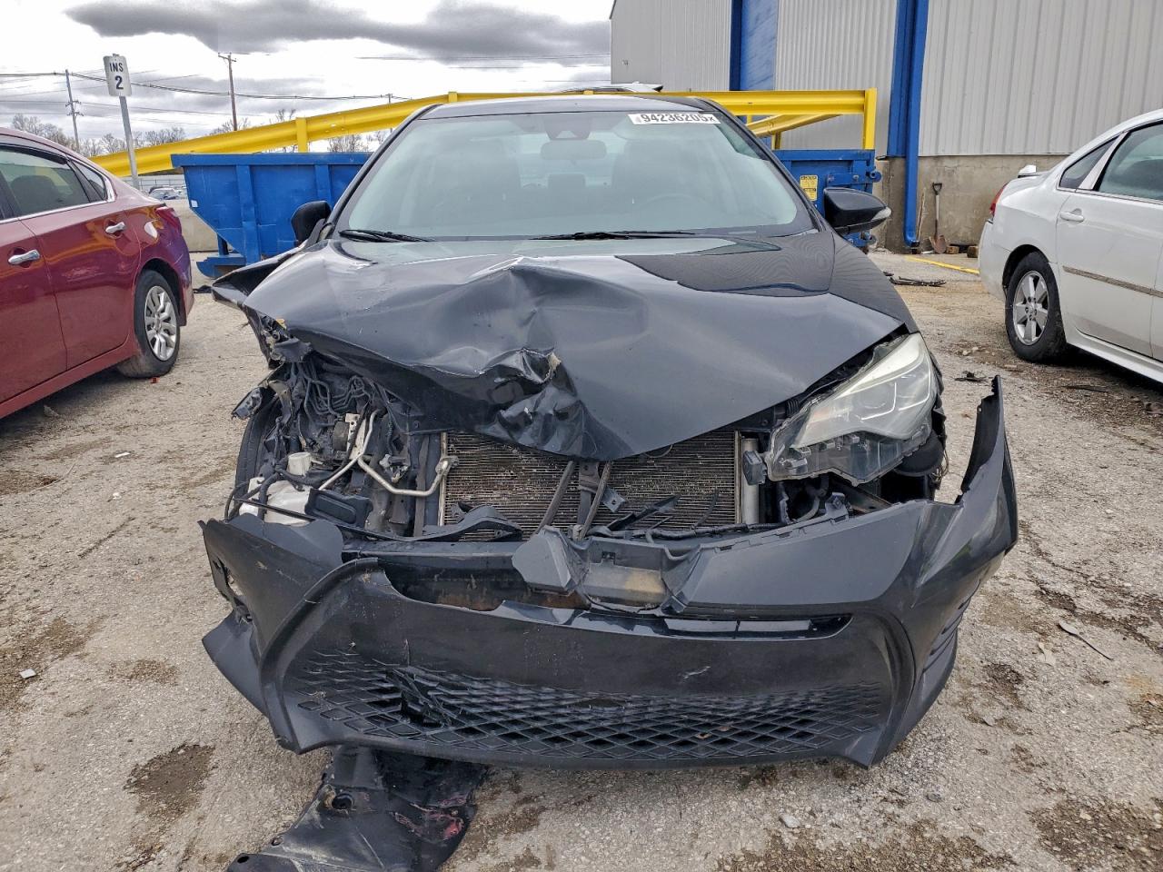 Toyota Corolla L Image 2