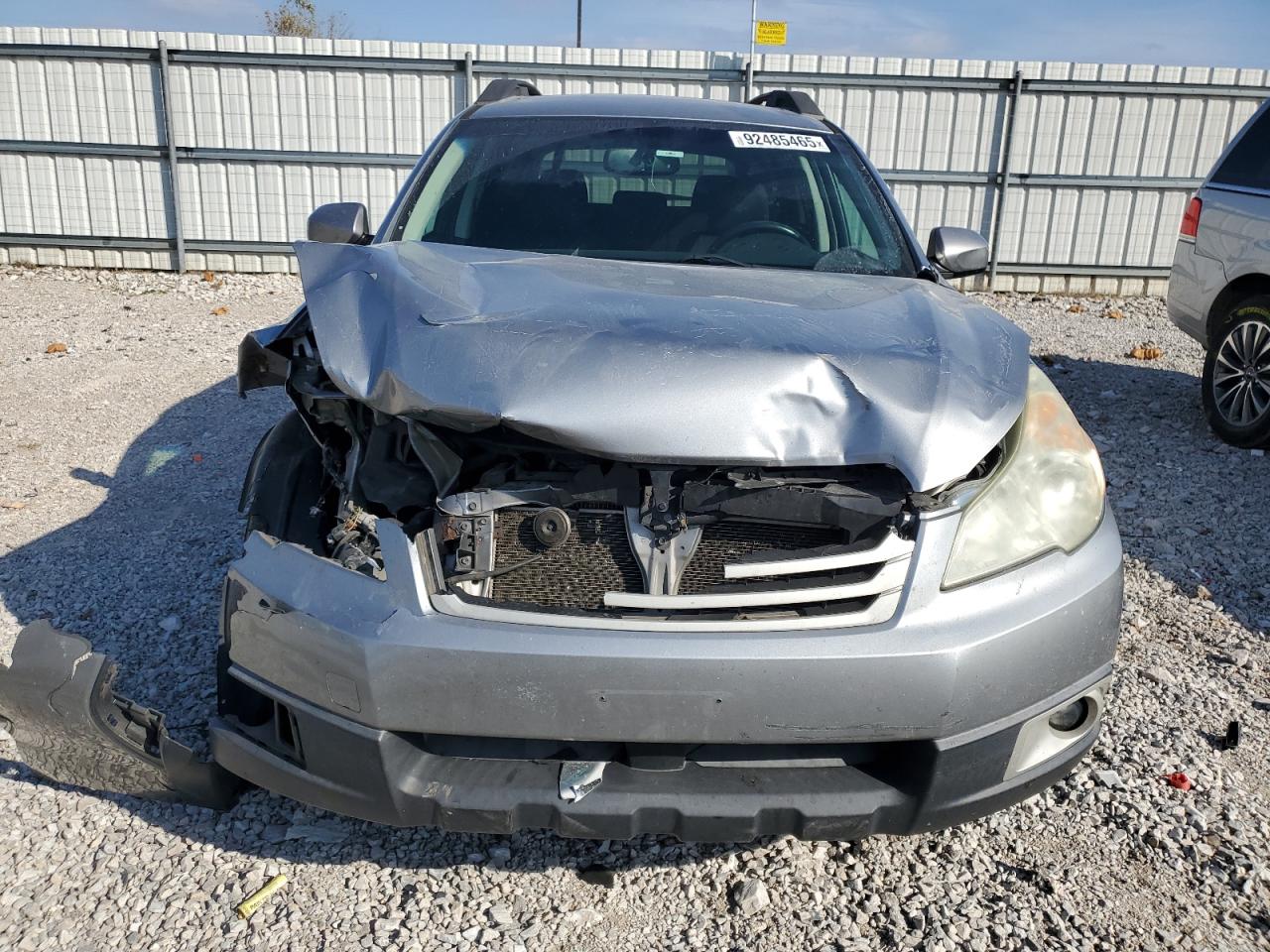 Subaru Outback 2.5i Premium Image 10