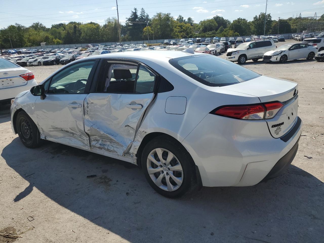 Toyota Corolla Le Image 11