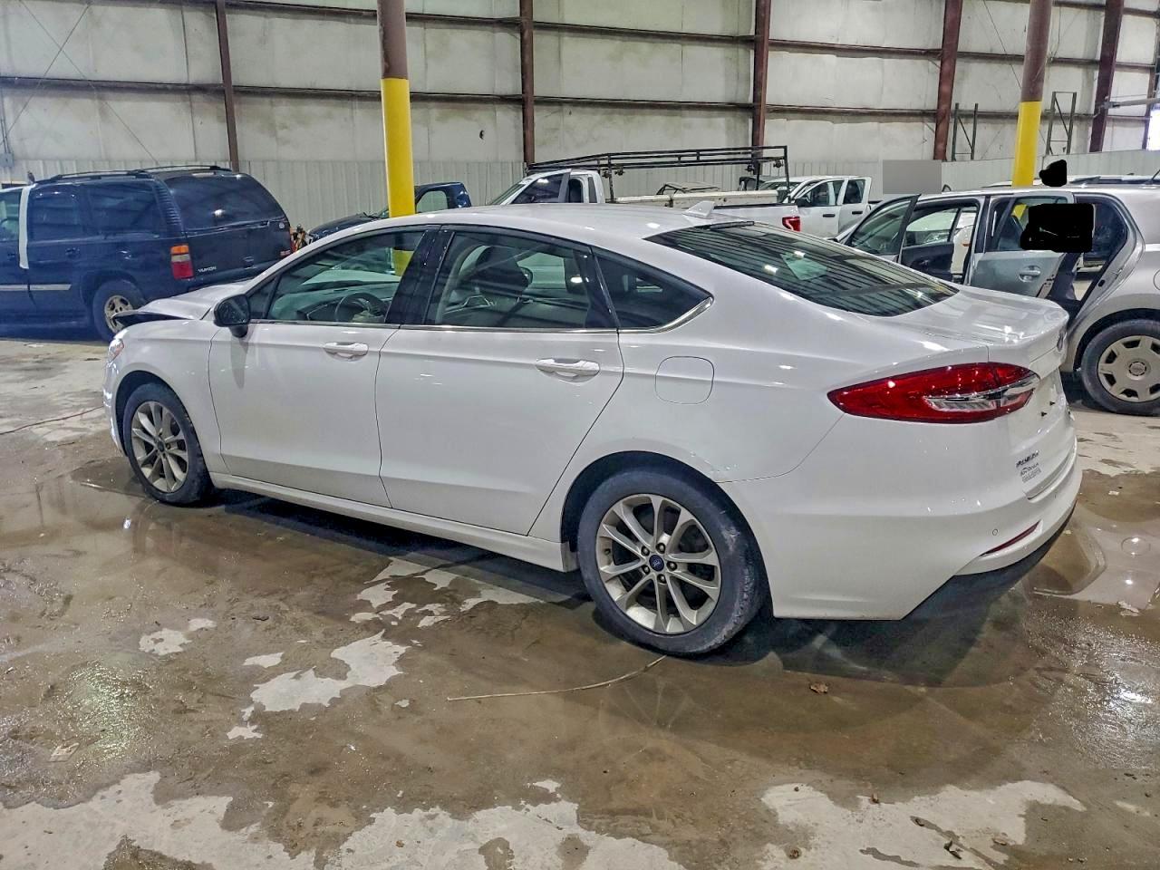 Ford Fusion Se Image 3