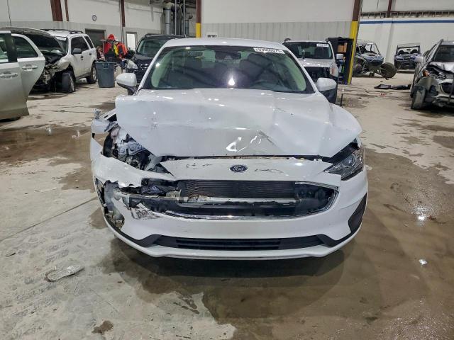 Ford Fusion Se Image 11
