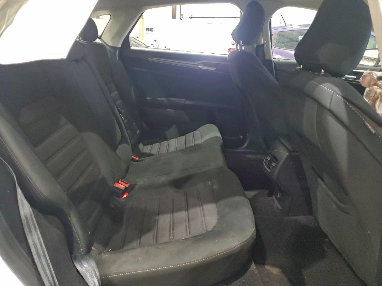 Ford Fusion Se Image 7