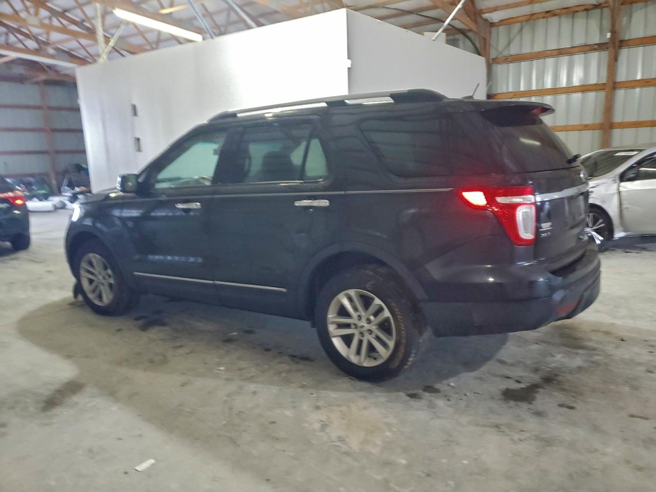 Ford Explorer Xlt Image 9