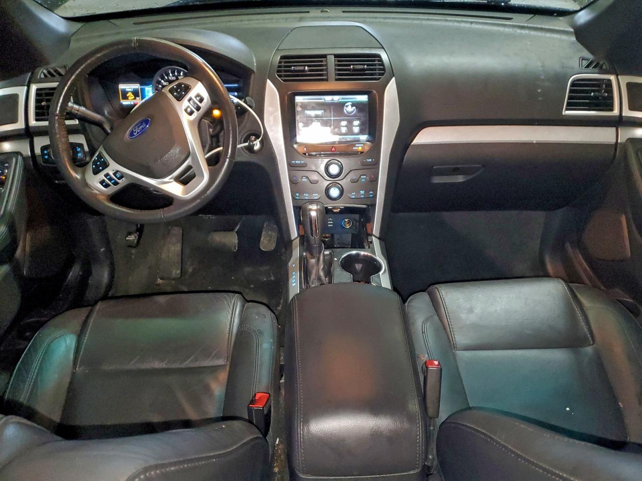 Ford Explorer Xlt Image 7