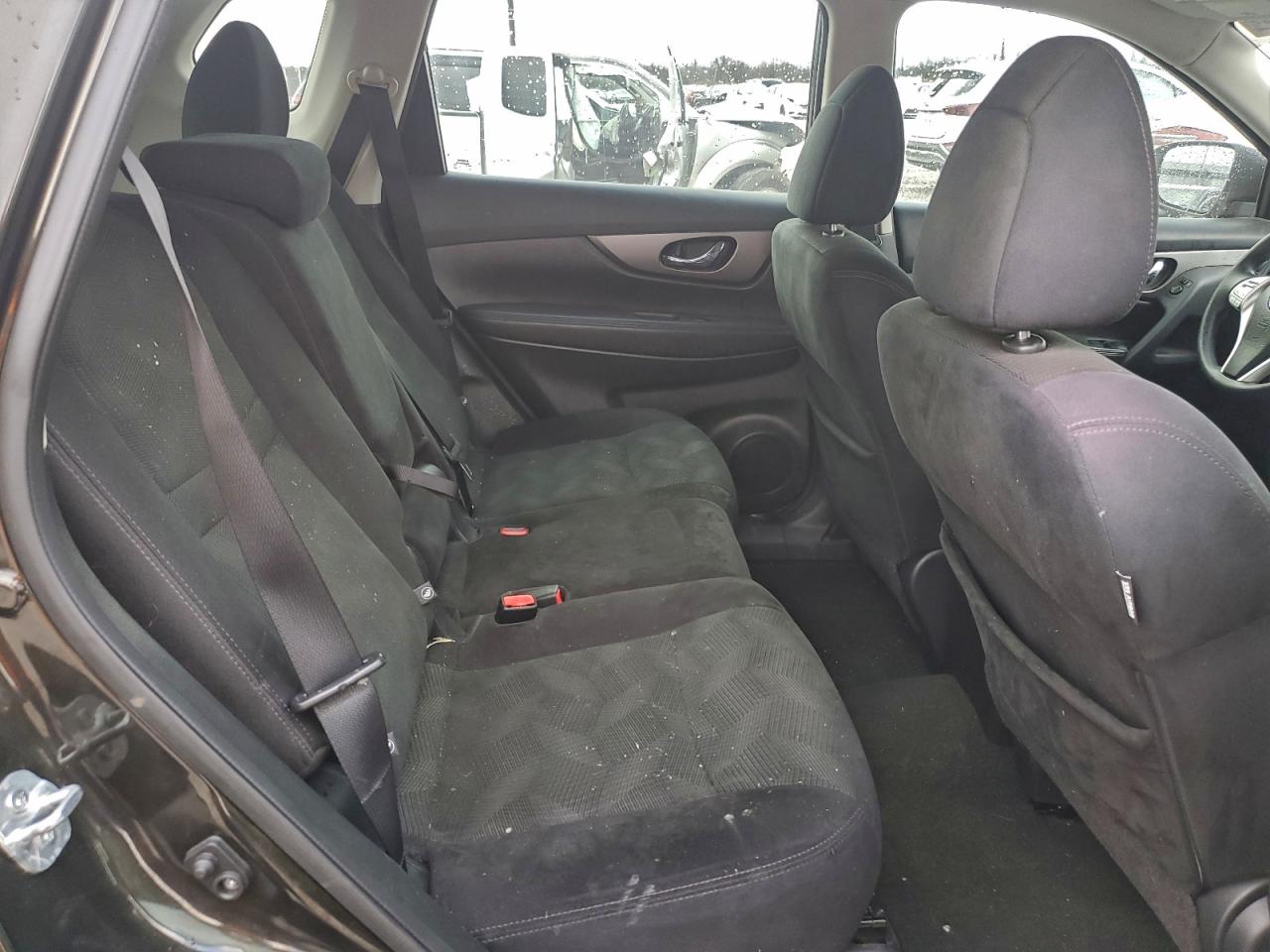 Nissan Rogue S Image 6