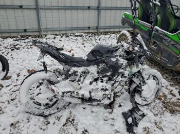  Salvage Kawasaki Zx400 S
