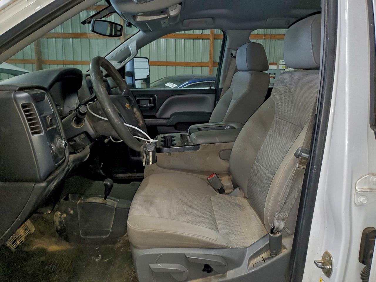 Chevrolet Silverado K1500 Image 7