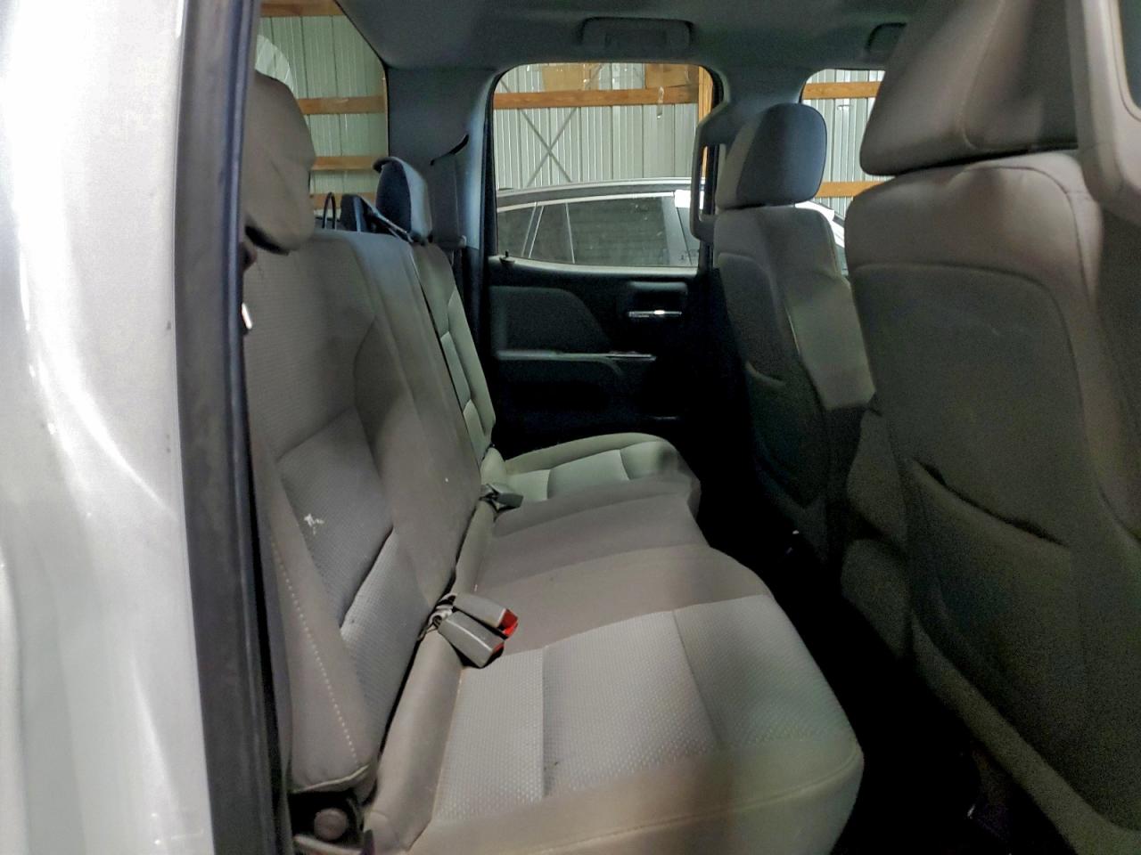 Chevrolet Silverado K1500 Image 9