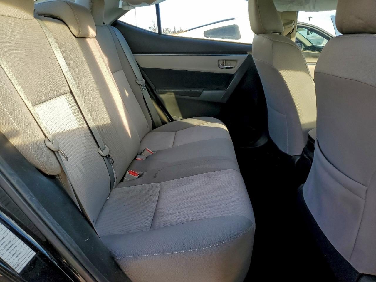 Toyota Corolla L Image 4