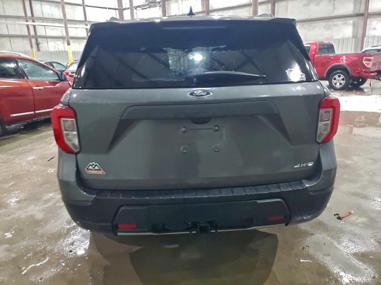 Ford Explorer Timberline Image 4