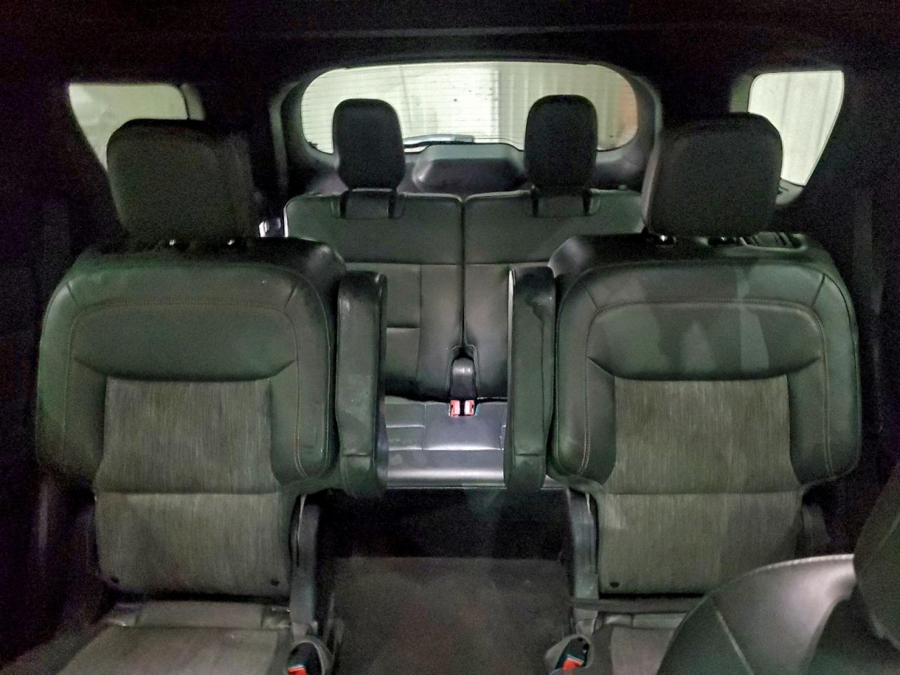 Ford Explorer Timberline Image 9