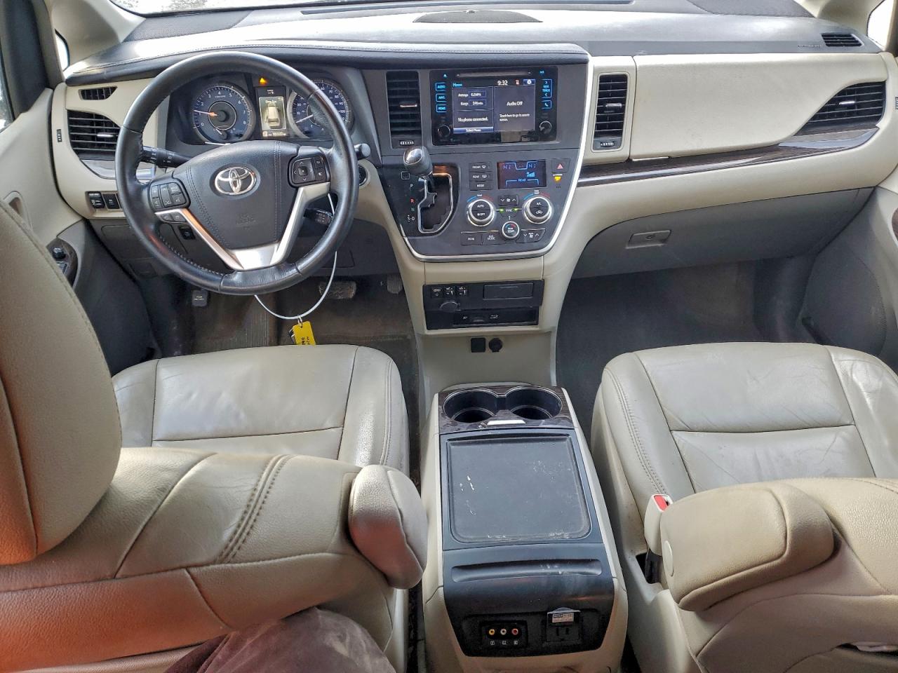 Toyota Sienna Xle Image 12