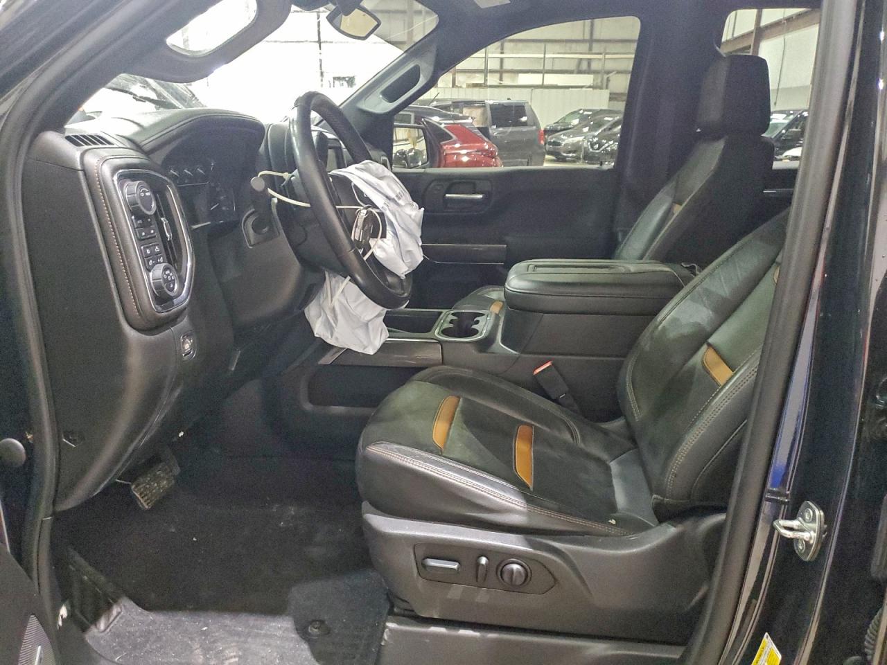 GMC Sierra K1500 At4 Image 9