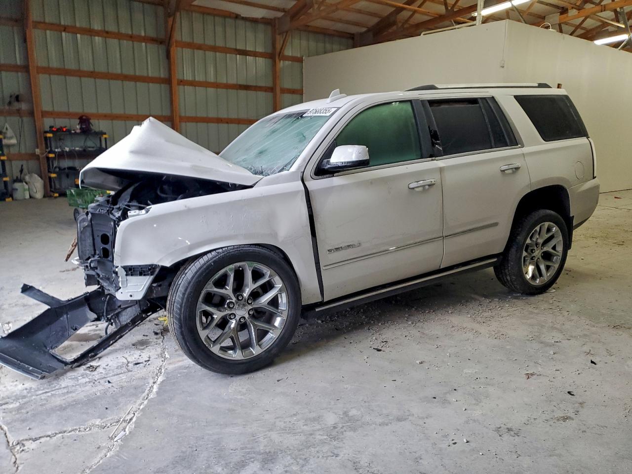 GMC Yukon Denali Image 1