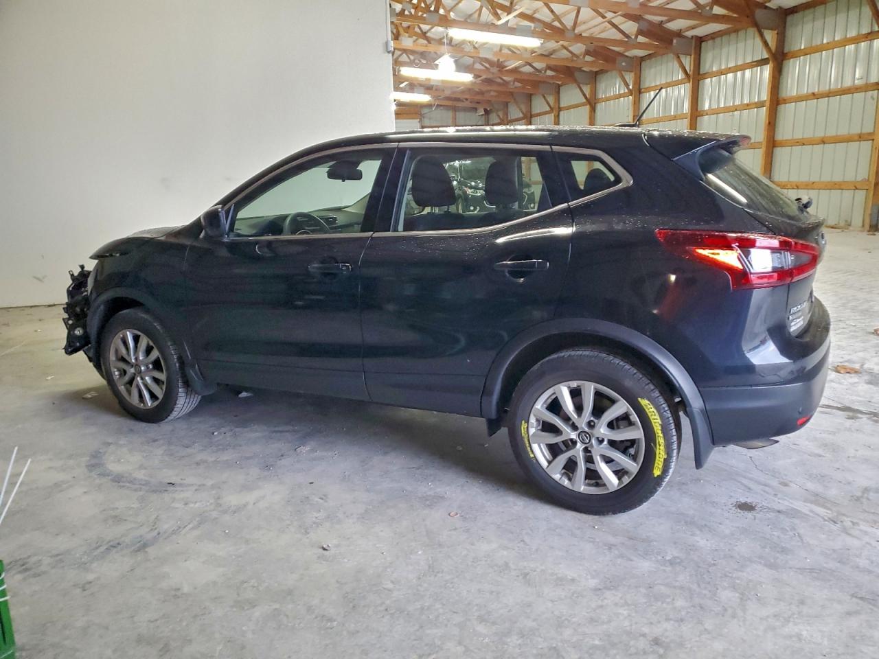 Nissan Rogue S Image 2