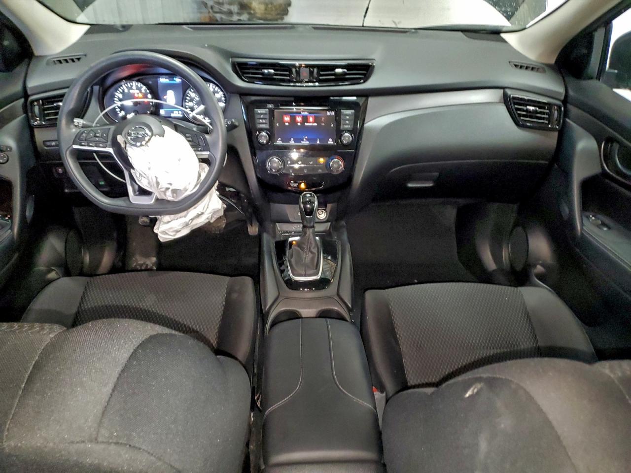 Nissan Rogue S Image 5