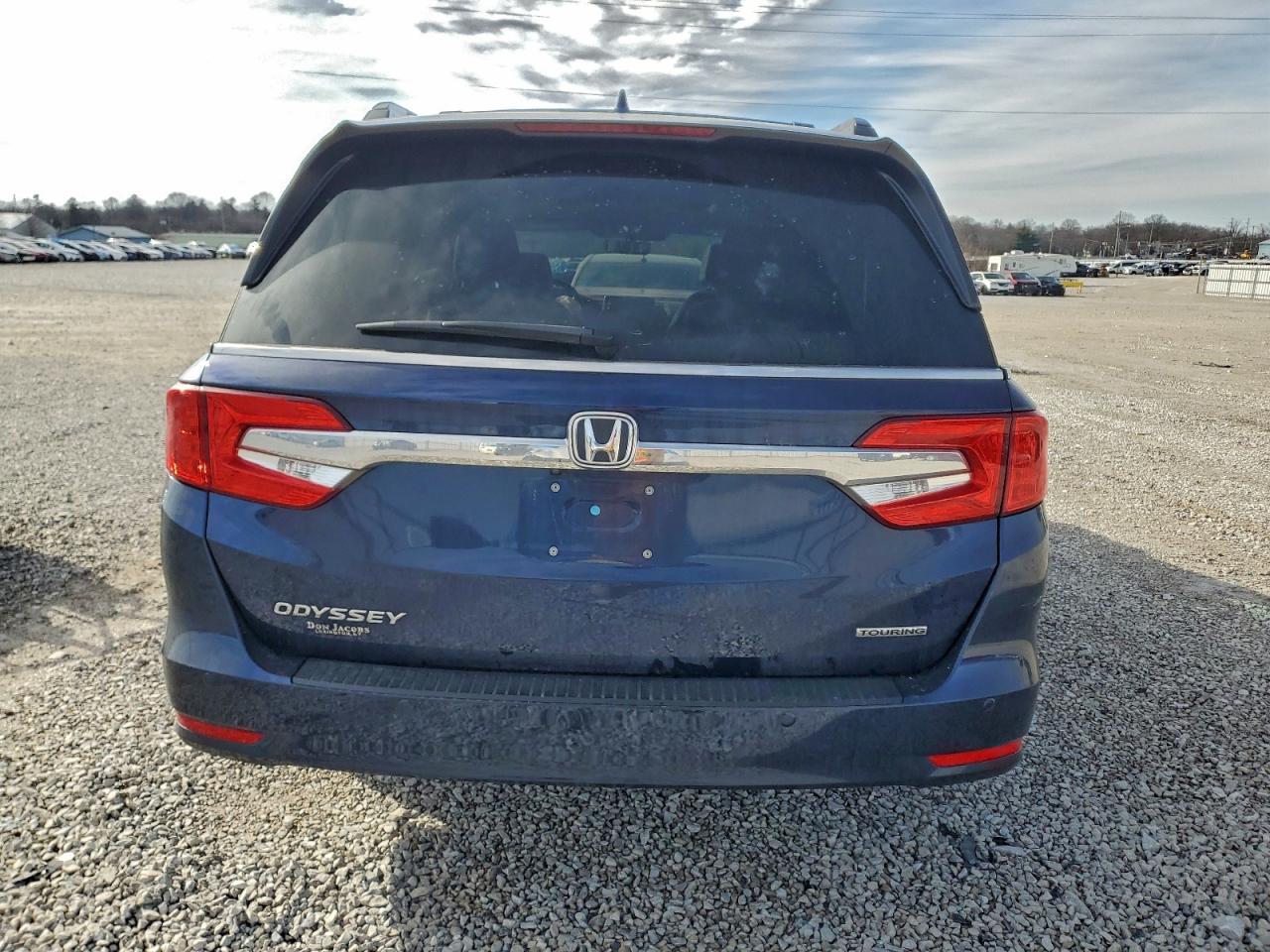 Honda Odyssey Touring Image 4