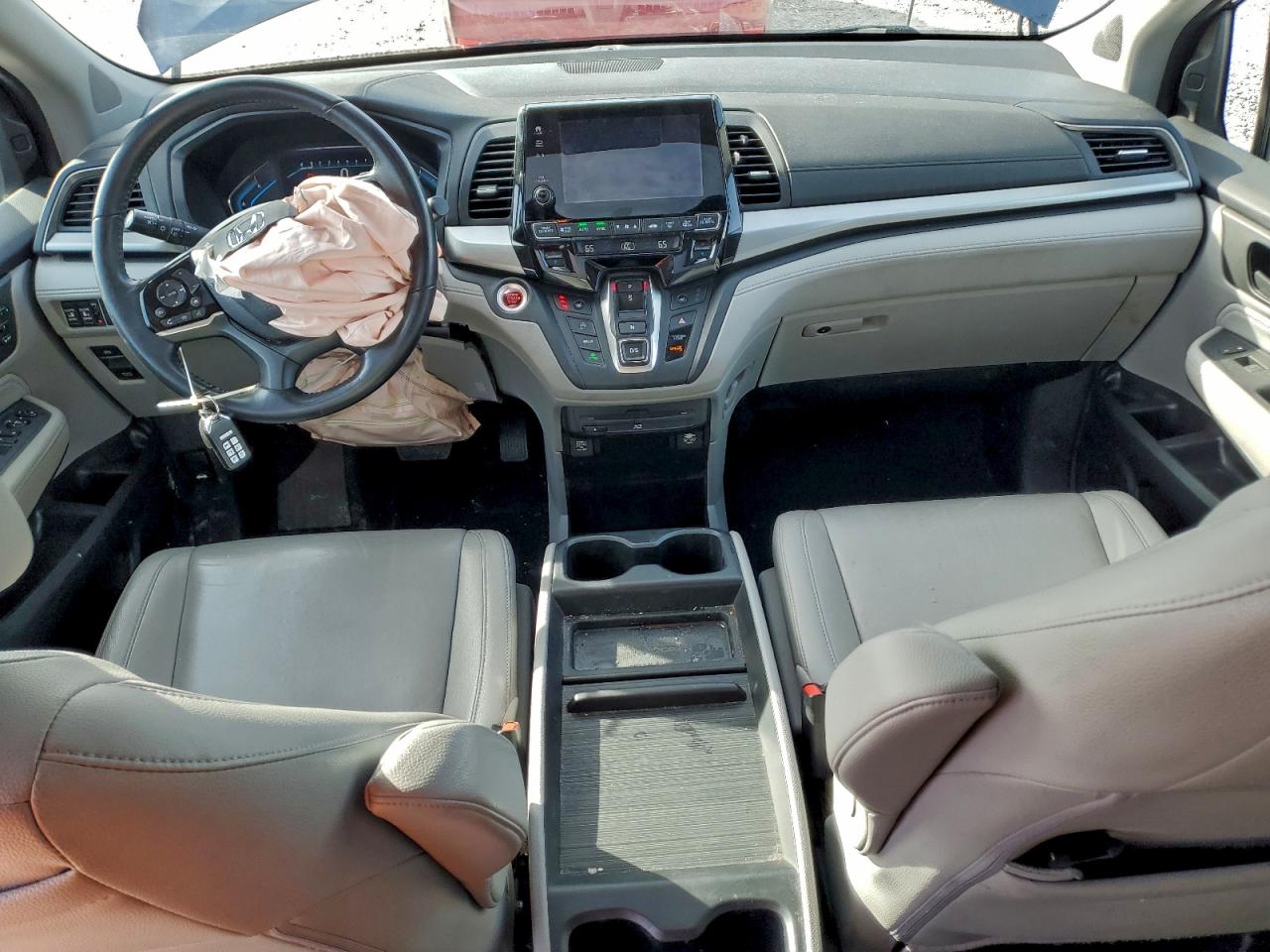 Honda Odyssey Touring Image 8