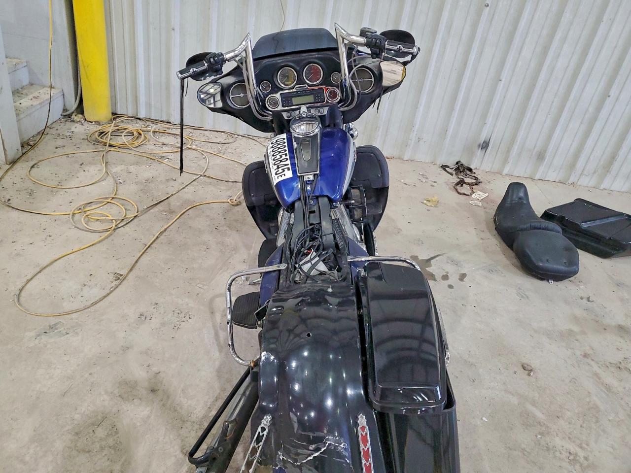 Harley-Davidson Fl Image 3