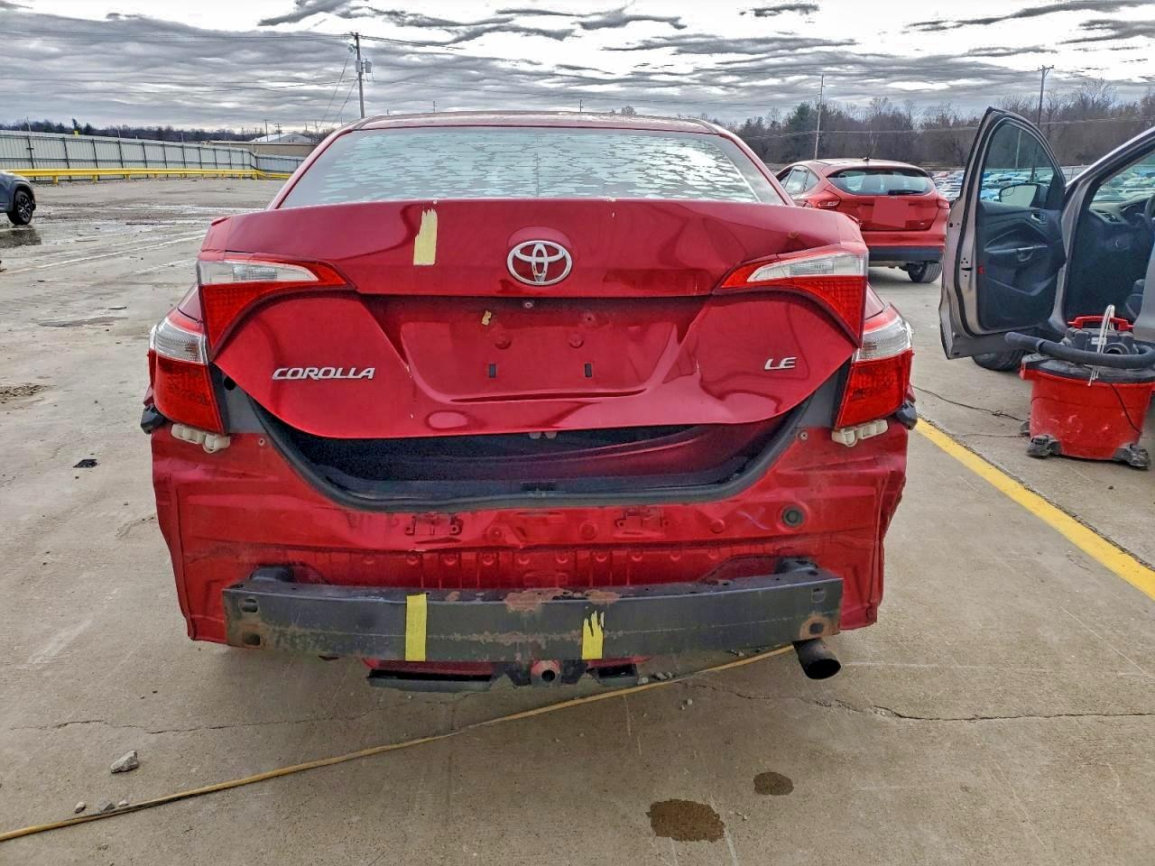 Toyota Corolla L Image 4